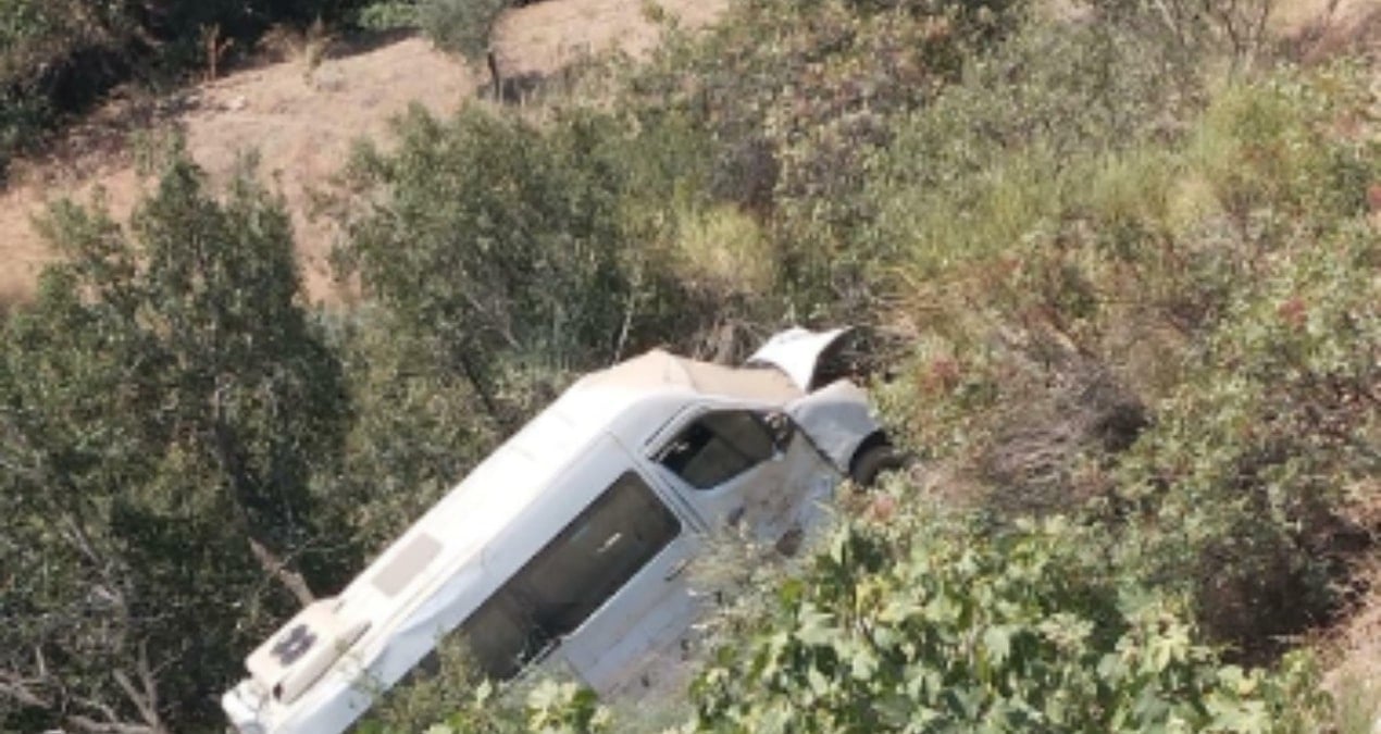 ogrenci servisi ucuruma yuvarlandi 5 yarali UJDIn24z