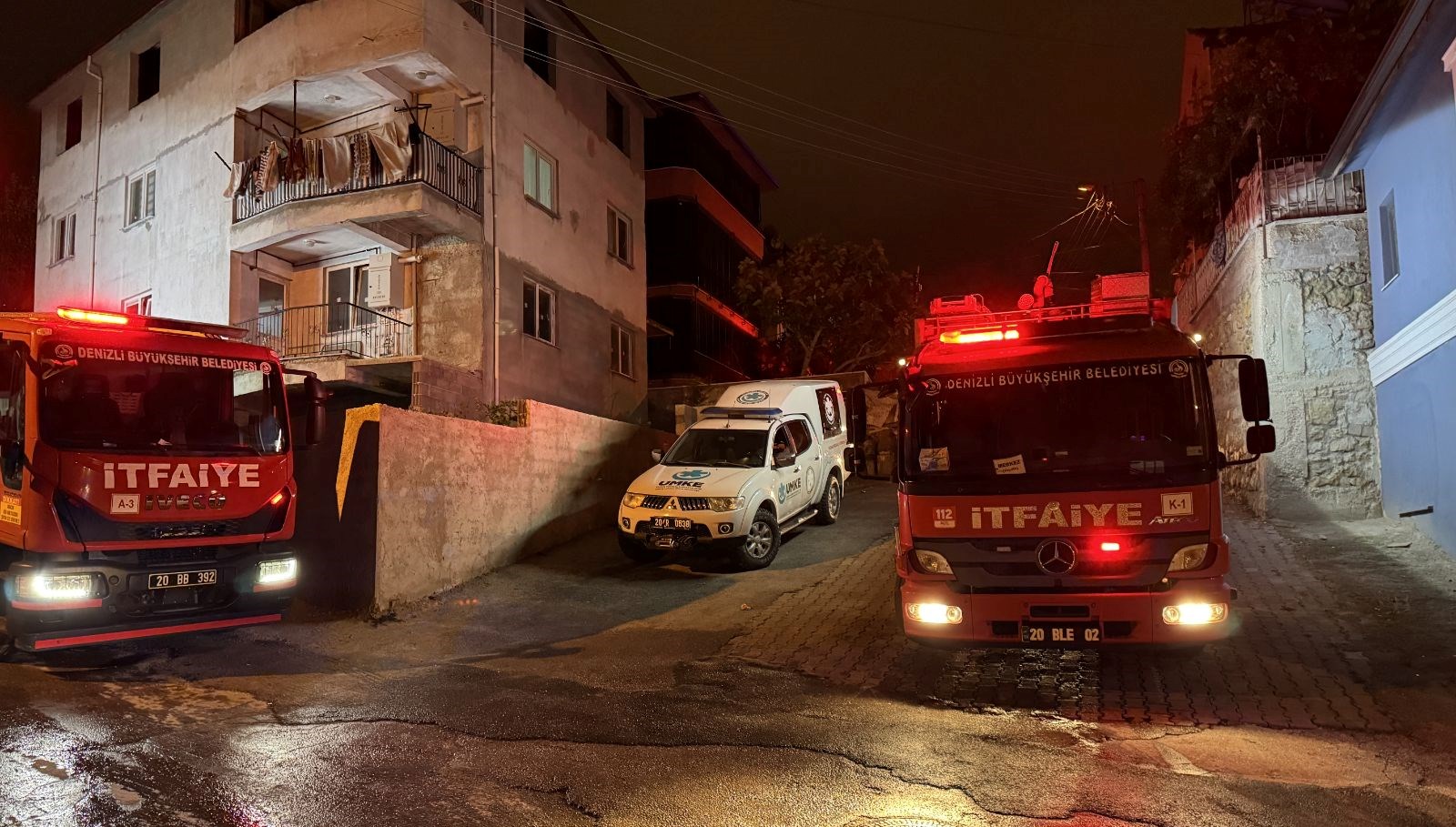 dugun hazirligi faciaya donusuyordu 32THdI4t.jpg