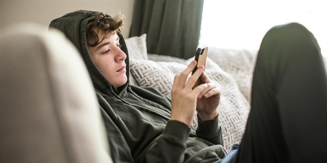 ara tatilin sessiz tehlikesi sosyal medya yorgunlugu SHB2c1KI.jpg