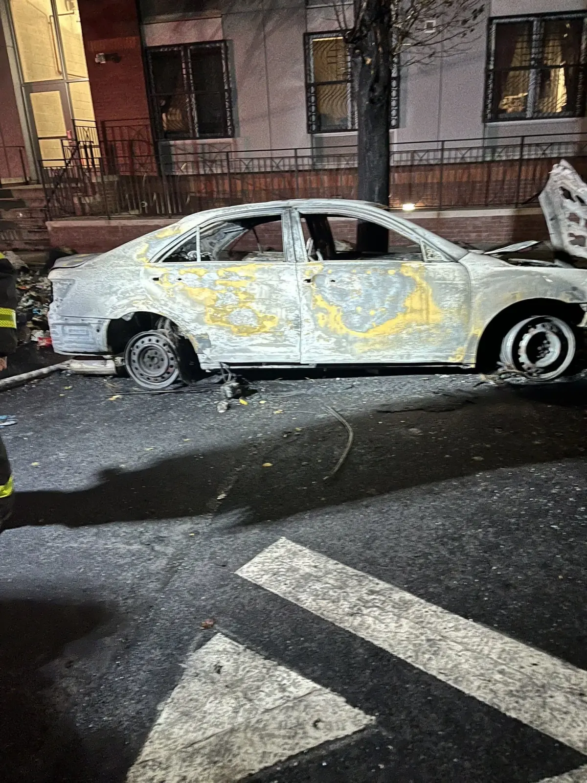 new yorkta arac patlamasi 7 itfaiyeci yaralandi pIcXrPm7.jpg