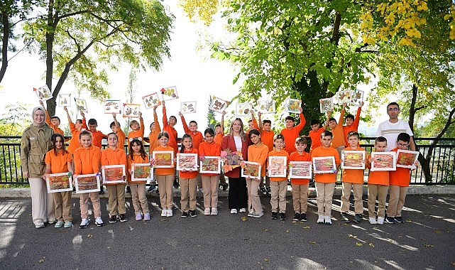 sonbahar yapraklari osmangazide sanata donustu piLsMOzu.jpg